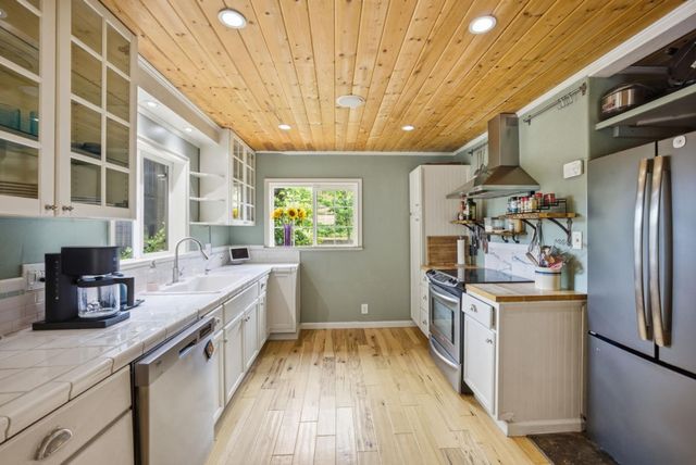 3150 Day Road, Gilroy, CA 95020