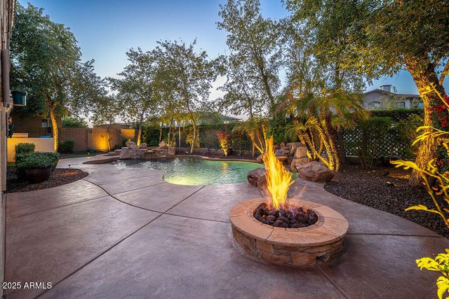 29610 N 21st Drive, Phoenix, AZ 85085