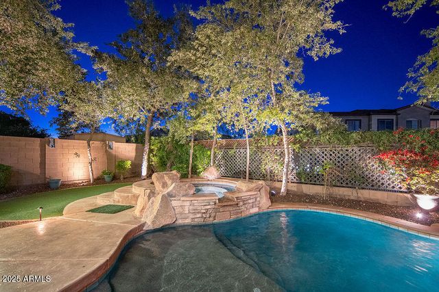 29610 N 21st Drive, Phoenix, AZ 85085