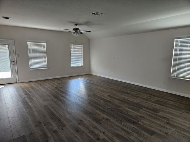 903 Emerald Gate Drive, Princeton, TX 75407