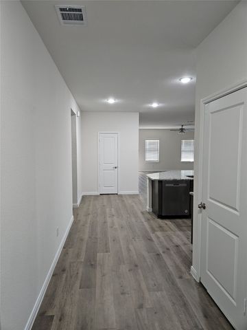 903 Emerald Gate Drive, Princeton, TX 75407