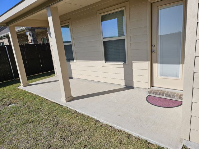 903 Emerald Gate Drive, Princeton, TX 75407