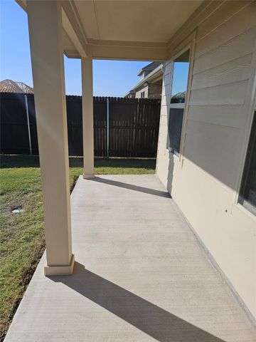 903 Emerald Gate Drive, Princeton, TX 75407