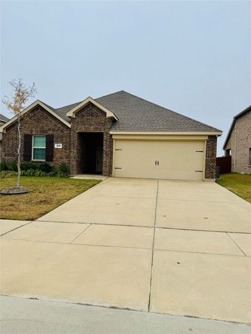 903 Emerald Gate Drive, Princeton, TX 75407