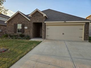 903 Emerald Gate Drive, Princeton, TX 75407