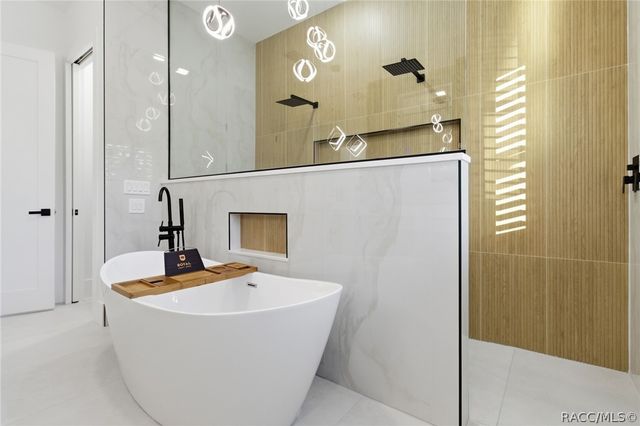 3889 W Hampshire Boulevard, Dunnellon, FL 34433