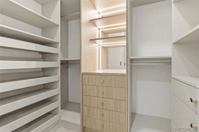 3889 W Hampshire Boulevard, Dunnellon, FL 34433