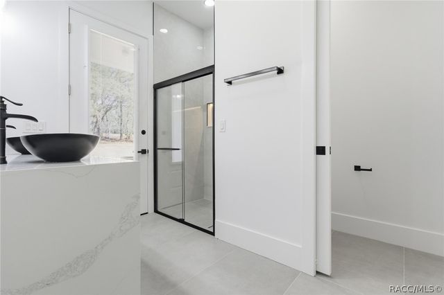 3889 W Hampshire Boulevard, Dunnellon, FL 34433