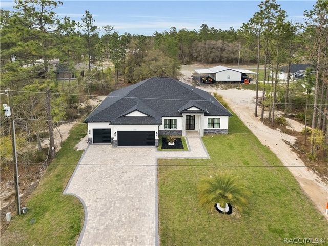 3889 W Hampshire Boulevard, Dunnellon, FL 34433