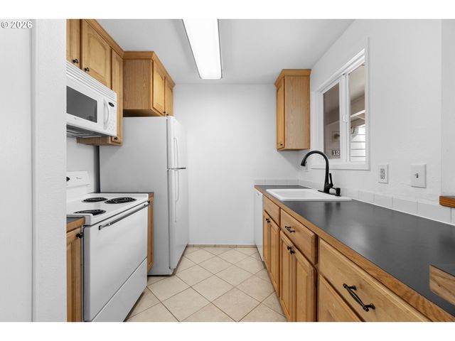 5488 Sw ALGER Ave I-10, Beaverton, OR 97005