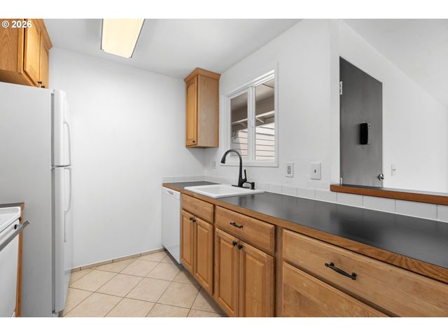 5488 Sw ALGER Ave I-10, Beaverton, OR 97005