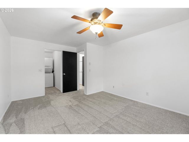 5488 Sw ALGER Ave I-10, Beaverton, OR 97005