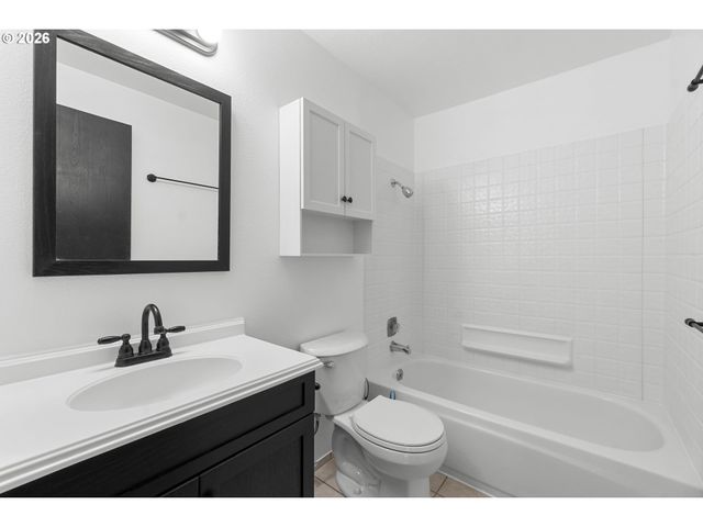 5488 Sw ALGER Ave I-10, Beaverton, OR 97005