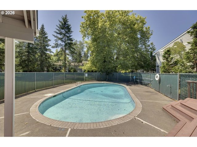 5488 Sw ALGER Ave I-10, Beaverton, OR 97005