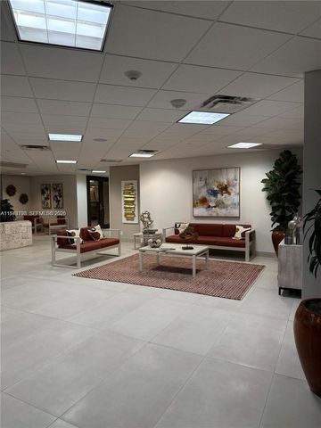 2555 Collins Ave 506, Miami Beach, FL 33140