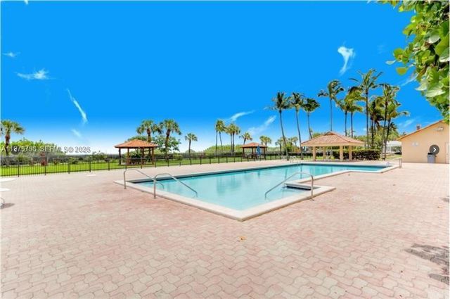 2555 Collins Ave 506, Miami Beach, FL 33140