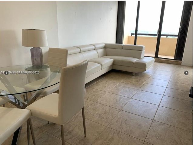 2555 Collins Ave 506, Miami Beach, FL 33140