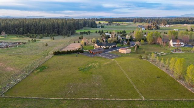 1709 W Cinnibar Ln, Spokane, WA 99224