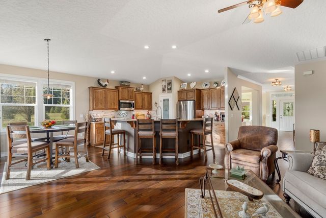 1709 W Cinnibar Ln, Spokane, WA 99224