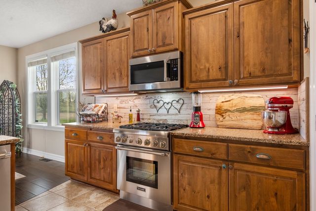 1709 W Cinnibar Ln, Spokane, WA 99224