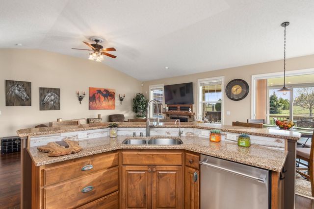 1709 W Cinnibar Ln, Spokane, WA 99224