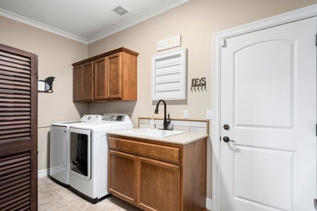 1709 W Cinnibar Ln, Spokane, WA 99224