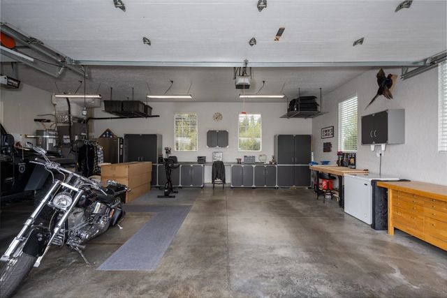 1709 W Cinnibar Ln, Spokane, WA 99224