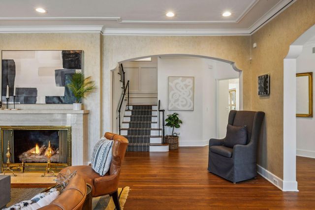 4637 E Lake Harriet Parkway, Minneapolis, MN 55419