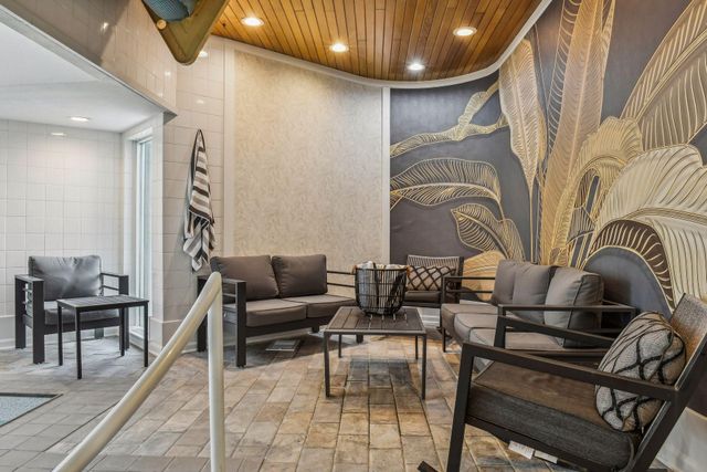4637 E Lake Harriet Parkway, Minneapolis, MN 55419