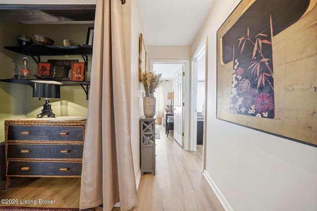 3030 Breckenridge Ln 118, Louisville, KY 40220