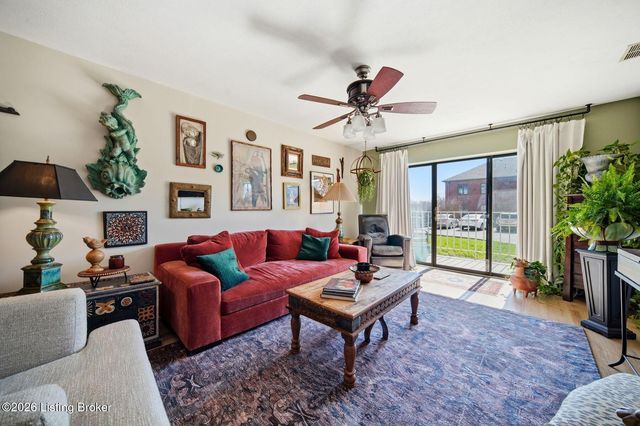 3030 Breckenridge Ln 118, Louisville, KY 40220