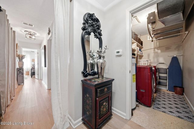 3030 Breckenridge Ln 118, Louisville, KY 40220