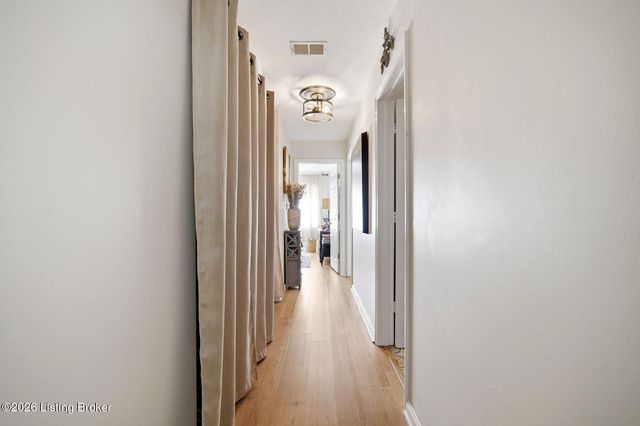 3030 Breckenridge Ln 118, Louisville, KY 40220