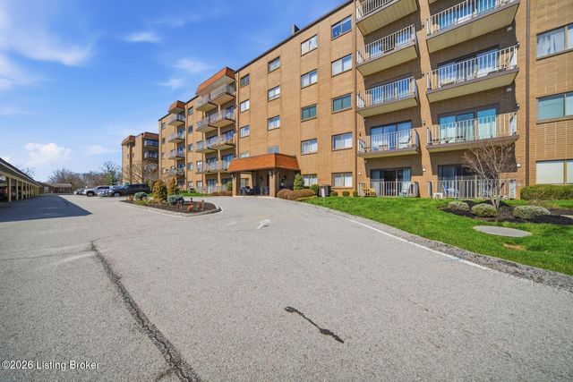 3030 Breckenridge Ln 118, Louisville, KY 40220