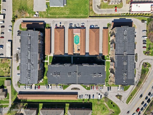 3030 Breckenridge Ln 118, Louisville, KY 40220