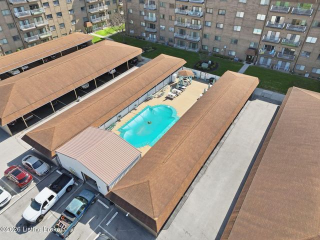 3030 Breckenridge Ln 118, Louisville, KY 40220