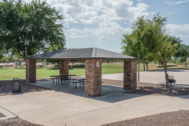 25660 N DESERT MESA Drive, Surprise, AZ 85387