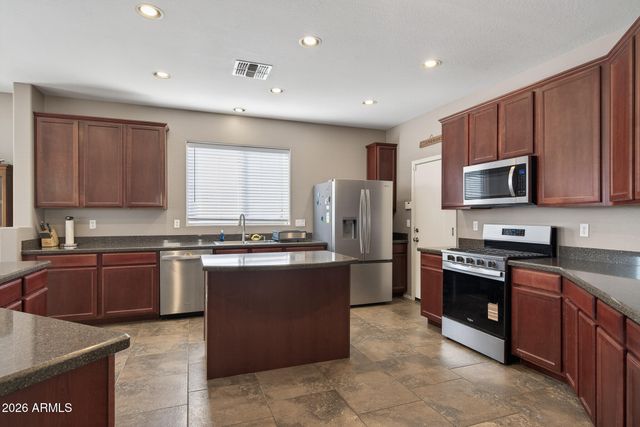 25660 N DESERT MESA Drive, Surprise, AZ 85387
