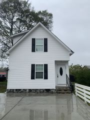 207 Campbell St, W, Fayetteville, TN 37334