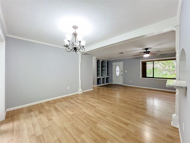 300 PINECREST ROAD, Mount Dora, FL 32757