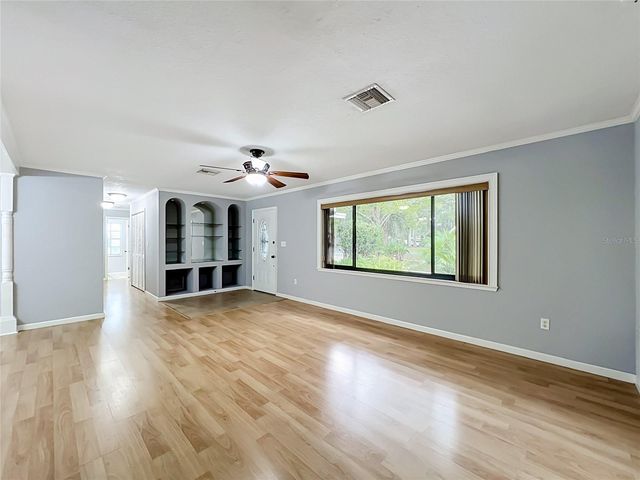 300 PINECREST ROAD, Mount Dora, FL 32757