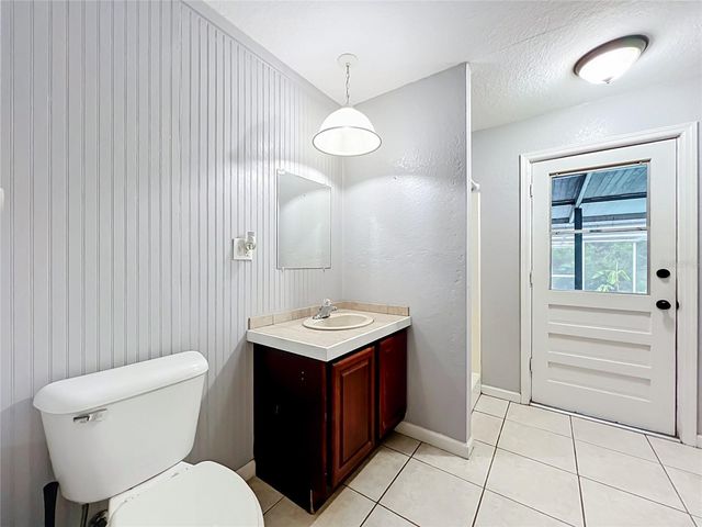 300 PINECREST ROAD, Mount Dora, FL 32757