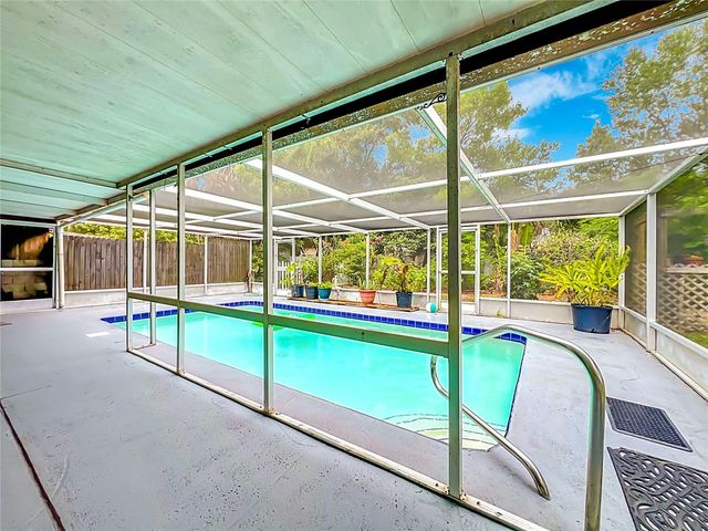 300 PINECREST ROAD, Mount Dora, FL 32757