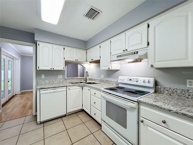 300 PINECREST ROAD, Mount Dora, FL 32757