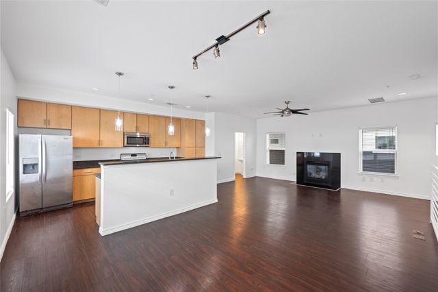 2606 Wilson ST 1104, Austin, TX 78704