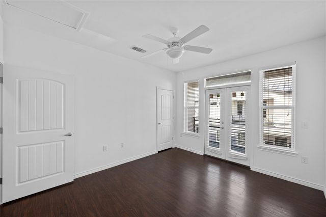 2606 Wilson ST 1104, Austin, TX 78704