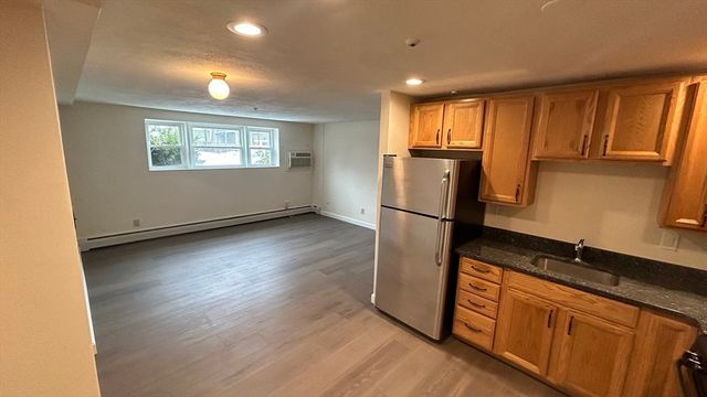 114 Willard St 4, Quincy, MA 02169