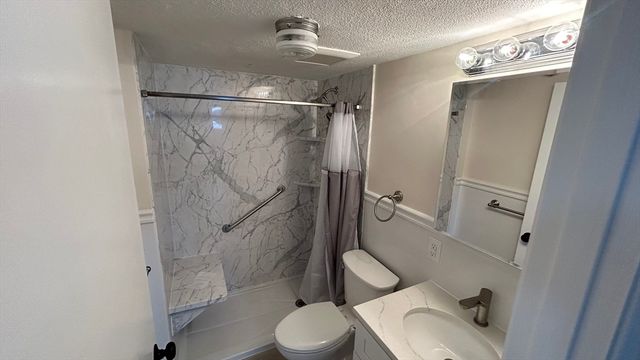 114 Willard St 4, Quincy, MA 02169