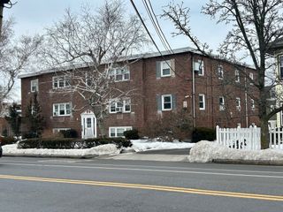114 Willard St 4, Quincy, MA 02169