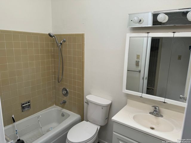 6143 Cedar Valley, San Antonio, TX 78242